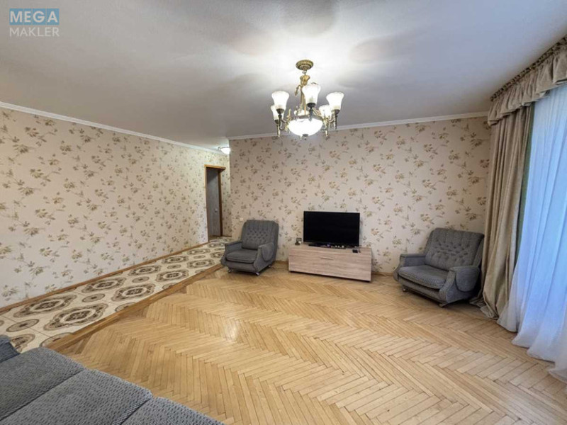 Продаж 3 кімнатної квартири (70/21/9,2), 4 пов. 9 пов. будинку, <a class="location-link" href="/kiev/" title="Недвижимость Київ">Київ</a>, <a class="location-link" href="/kiev/darnickij/" title="Недвижимость Дарницький район">Дарницький р-н</a>, Юрия Литвинского ул., 84 (изображение 4)