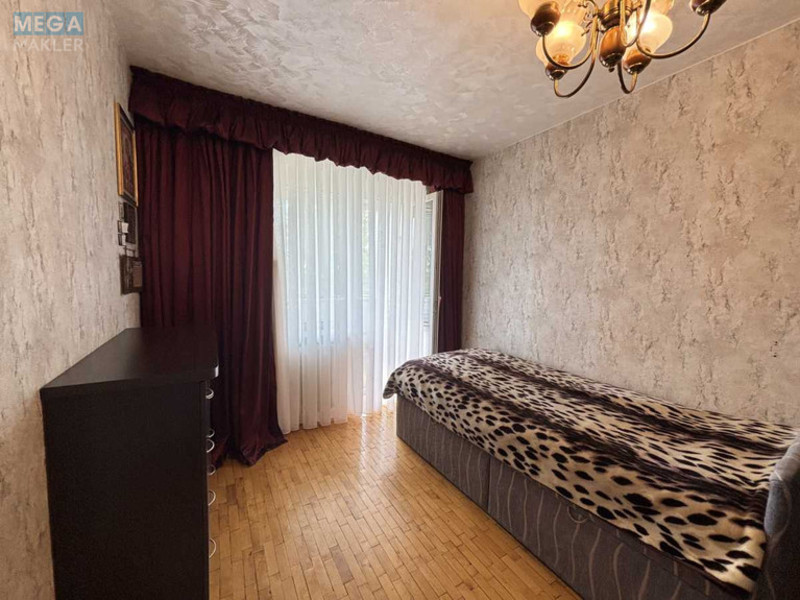 Продаж 3 кімнатної квартири (70/21/9,2), 4 пов. 9 пов. будинку, <a class="location-link" href="/kiev/" title="Недвижимость Київ">Київ</a>, <a class="location-link" href="/kiev/darnickij/" title="Недвижимость Дарницький район">Дарницький р-н</a>, Юрия Литвинского ул., 84 (изображение 6)