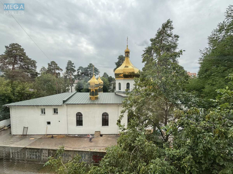 Продаж 3 кімнатної квартири (70/21/9,2), 4 пов. 9 пов. будинку, <a class="location-link" href="/kiev/" title="Недвижимость Київ">Київ</a>, <a class="location-link" href="/kiev/darnickij/" title="Недвижимость Дарницький район">Дарницький р-н</a>, Юрия Литвинского ул., 84 (изображение 9)