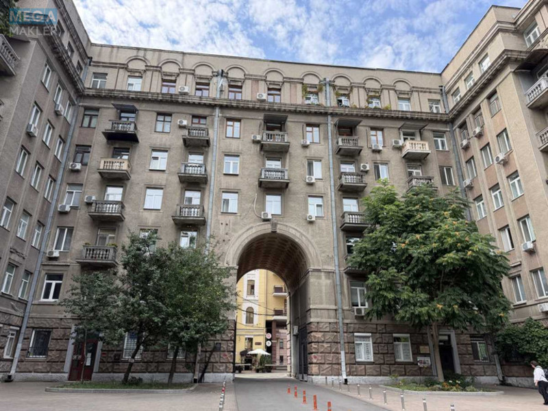 Продаж окремої будівлі/побудови, 78,50&nbsp;кв.м, <a class="location-link" href="/kiev/" title="Недвижимость Київ">Київ</a>, <a class="location-link" href="/kiev/shevchenkovskij/" title="Недвижимость Шевченківський район">Шевченківський р-н</a>, Пирогова вул., 2 (изображение 8)