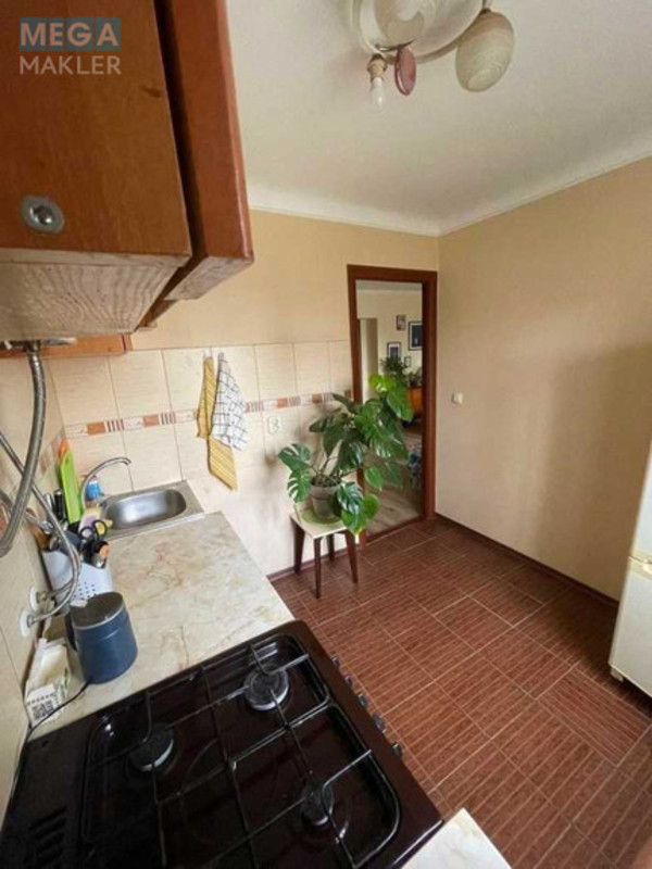 Продаж 2 кімнатної квартири (45,3/31/6,1), 4 пов. 5 пов. будинку, <a class="location-link" href="/kiev/" title="Недвижимость Київ">Київ</a>, <a class="location-link" href="/kiev/solomenskij/" title="Недвижимость Солом'янський район">Солом'янський р-н</a>, Преображенська вул., 39/8 (изображение 7)