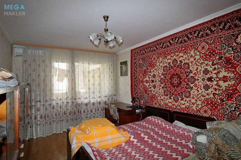 Продаж 3 кімнатної квартири (72/45/8), 16 пов. 16 пов. будинку, <a class="location-link" href="/kiev/" title="Недвижимость Київ">Київ</a>, <a class="location-link" href="/kiev/goloseevskij/" title="Недвижимость Голосіївський район">Голосіївський р-н</a>, Голосіївський просп., 15б (изображение 4)