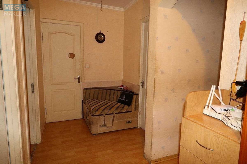 Продаж 3 кімнатної квартири (72/45/8), 16 пов. 16 пов. будинку, <a class="location-link" href="/kiev/" title="Недвижимость Київ">Київ</a>, <a class="location-link" href="/kiev/goloseevskij/" title="Недвижимость Голосіївський район">Голосіївський р-н</a>, Голосіївський просп., 15б (изображение 7)