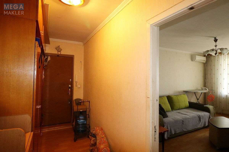 Продаж 3 кімнатної квартири (72/45/8), 16 пов. 16 пов. будинку, <a class="location-link" href="/kiev/" title="Недвижимость Київ">Київ</a>, <a class="location-link" href="/kiev/goloseevskij/" title="Недвижимость Голосіївський район">Голосіївський р-н</a>, Голосіївський просп., 15б (изображение 8)