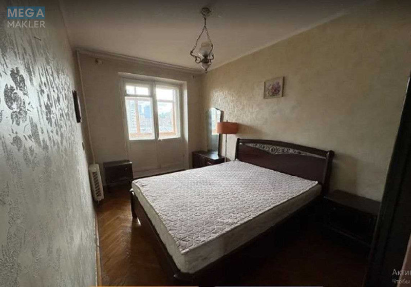 Продаж 3 кімнатної квартири (70/40/7,9), 6 пов. 9 пов. будинку, <a class="location-link" href="/kiev/" title="Недвижимость Київ">Київ</a>, <a class="location-link" href="/kiev/pecherskij/" title="Недвижимость Печерський район">Печерський р-н</a>, Предславинська вул., 26а (изображение 3)