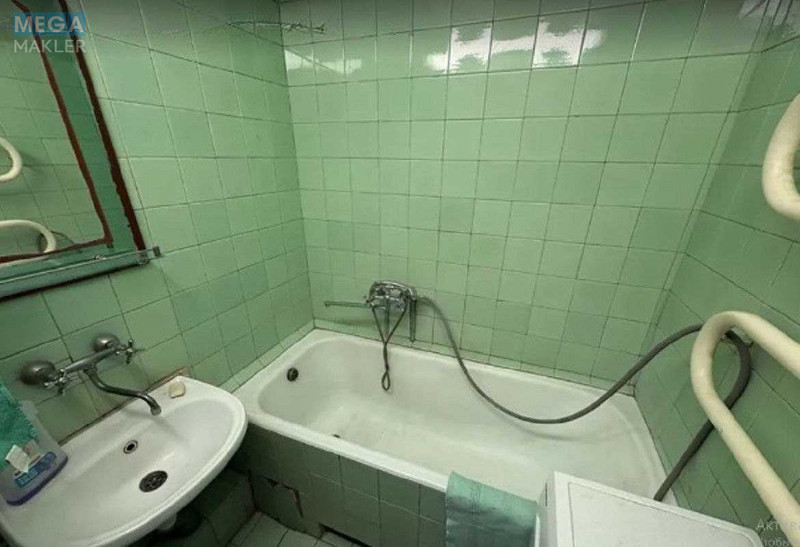 Продаж 3 кімнатної квартири (70/40/7,9), 6 пов. 9 пов. будинку, <a class="location-link" href="/kiev/" title="Недвижимость Київ">Київ</a>, <a class="location-link" href="/kiev/pecherskij/" title="Недвижимость Печерський район">Печерський р-н</a>, Предславинська вул., 26а (изображение 6)
