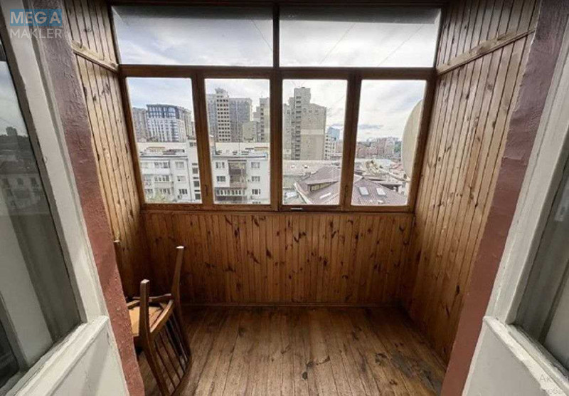 Продаж 3 кімнатної квартири (70/40/7,9), 6 пов. 9 пов. будинку, <a class="location-link" href="/kiev/" title="Недвижимость Київ">Київ</a>, <a class="location-link" href="/kiev/pecherskij/" title="Недвижимость Печерський район">Печерський р-н</a>, Предславинська вул., 26а (изображение 7)