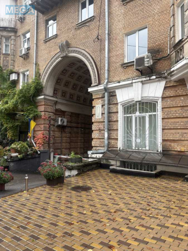 Продаж 1 кімнатної квартири (36/16/9), 5 пов. 5 пов. будинку, <a class="location-link" href="/kiev/" title="Недвижимость Київ">Київ</a>, <a class="location-link" href="/kiev/goloseevskij/" title="Недвижимость Голосіївський район">Голосіївський р-н</a>, Микільсько-Ботанічна вул., 7/9 (изображение 8)