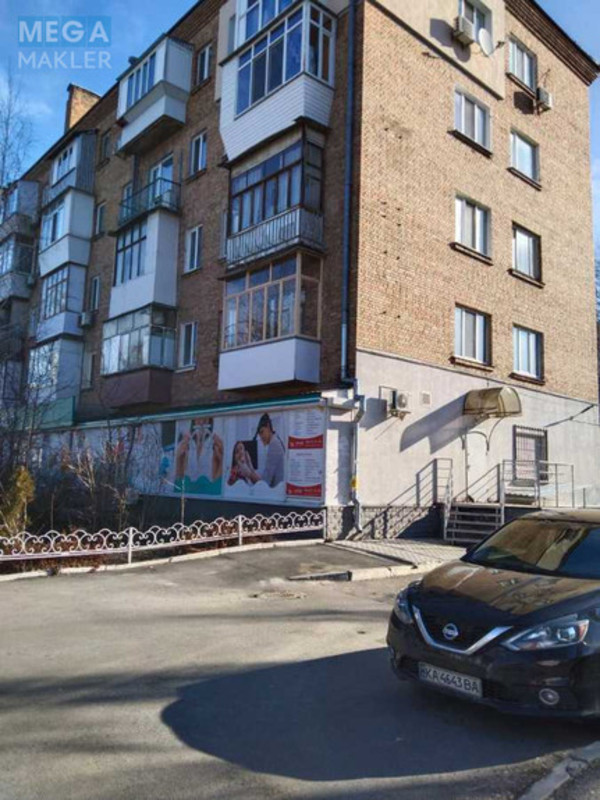 Продаж 1 кімнатної квартири (26/16/5), 4 пов. 5 пов. будинку, <a class="location-link" href="/kiev/" title="Недвижимость Київ">Київ</a>, <a class="location-link" href="/kiev/solomenskij/" title="Недвижимость Солом'янський район">Солом'янський р-н</a>, Повітряних Сил просп., 51 (изображение 9)