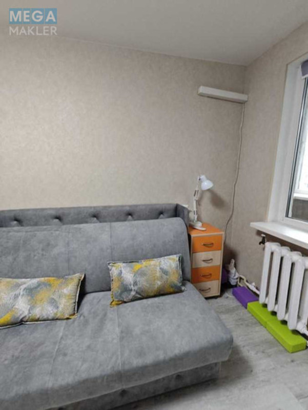Продаж 2 кімнатної квартири (44/29/8), 9 пов. 9 пов. будинку, <a class="location-link" href="/kiev/" title="Недвижимость Київ">Київ</a>, <a class="location-link" href="/kiev/shevchenkovskij/" title="Недвижимость Шевченківський район">Шевченківський р-н</a>, Академика Щусева ул., 42 (изображение 5)