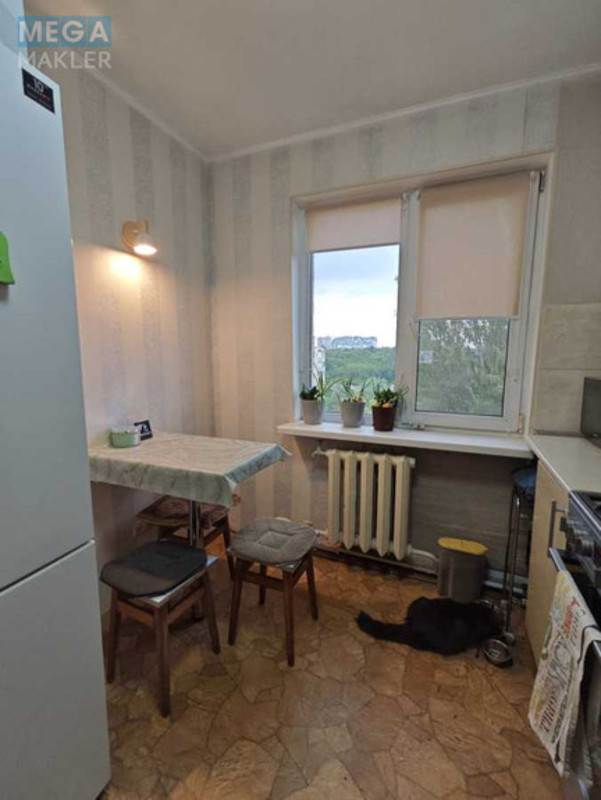 Продаж 2 кімнатної квартири (44/29/8), 9 пов. 9 пов. будинку, <a class="location-link" href="/kiev/" title="Недвижимость Київ">Київ</a>, <a class="location-link" href="/kiev/shevchenkovskij/" title="Недвижимость Шевченківський район">Шевченківський р-н</a>, Академика Щусева ул., 42 (изображение 12)