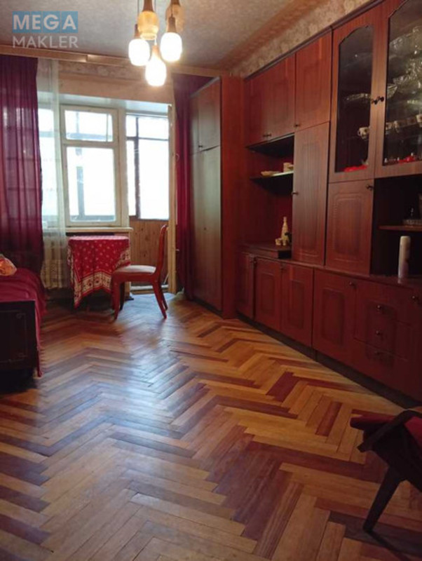 Продаж 2 кімнатної квартири (45/29/6), 3 пов. 5 пов. будинку, <a class="location-link" href="/kiev/" title="Недвижимость Київ">Київ</a>, <a class="location-link" href="/kiev/shevchenkovskij/" title="Недвижимость Шевченківський район">Шевченківський р-н</a>, Белорусская ул. (изображение 2)