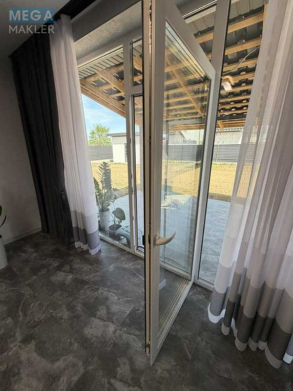 Продаж дома, 2&nbsp;поверху, 104&nbsp;кв.м, 2&nbsp;кімнати, ділянка 6&nbsp;соток, <a class="location-link" href="/borispol/" title="Недвижимость Бориспіль">Бориспіль</a>, Травнева (изображение 8)