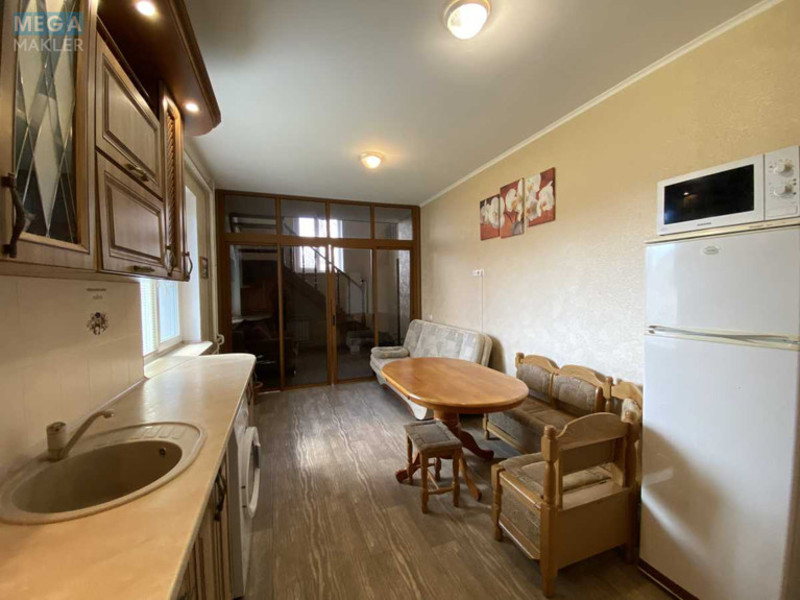 Продаж дома, 2&nbsp;поверху, 207&nbsp;кв.м, 6&nbsp;кімнат, ділянка 8&nbsp;соток, <a class="location-link" href="/borispol/" title="Недвижимость Бориспіль">Бориспіль</a>, Садова (изображение 4)