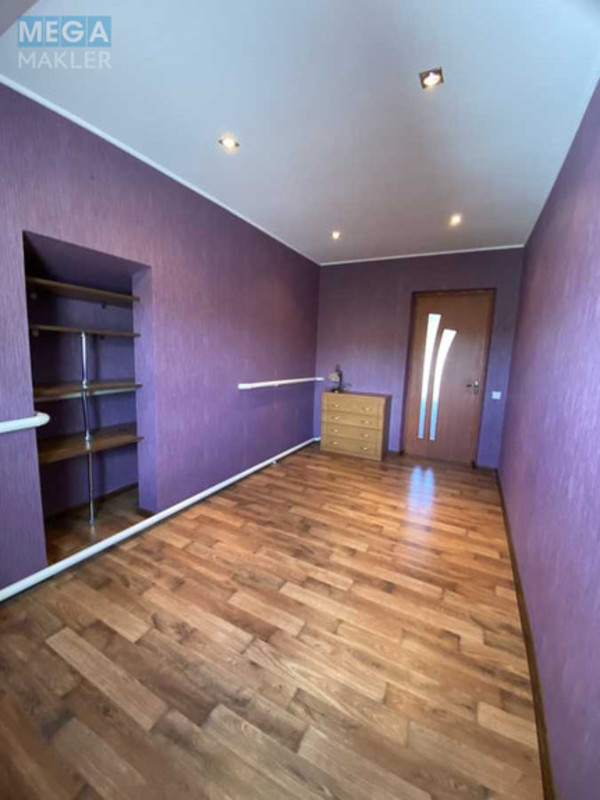 Продаж дома, 2&nbsp;поверху, 207&nbsp;кв.м, 6&nbsp;кімнат, ділянка 8&nbsp;соток, <a class="location-link" href="/borispol/" title="Недвижимость Бориспіль">Бориспіль</a>, Садова (изображение 13)
