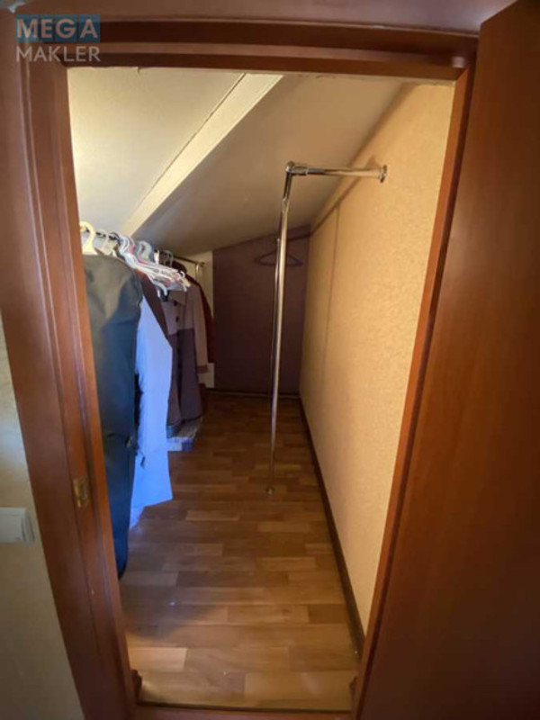 Продаж дома, 2&nbsp;поверху, 207&nbsp;кв.м, 6&nbsp;кімнат, ділянка 8&nbsp;соток, <a class="location-link" href="/borispol/" title="Недвижимость Бориспіль">Бориспіль</a>, Садова (изображение 15)