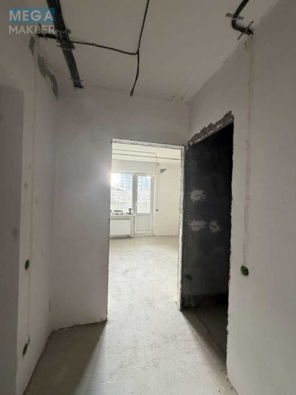 Продаж 2 кімнатної квартири (74/36/12), 4 пов. 25 пов. будинку, <a class="location-link" href="/kiev/" title="Недвижимость Київ">Київ</a>, <a class="location-link" href="/kiev/podolskij/" title="Недвижимость Подільський район">Подільський р-н</a>, Сергея Данченко вул., 3 (изображение 8)