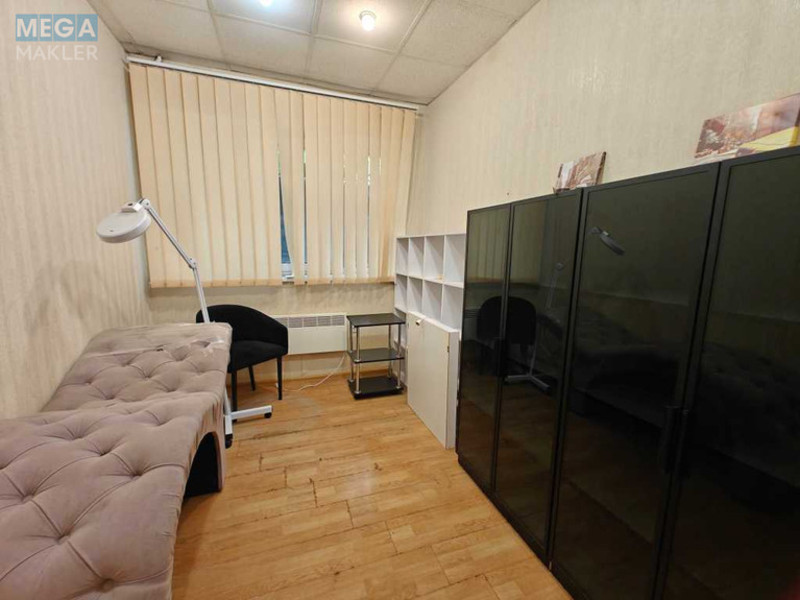Продаж комерційної нерухомості, 58&nbsp;кв.м, под офис, <a class="location-link" href="/kiev/" title="Недвижимость Київ">Київ</a>, <a class="location-link" href="/kiev/shevchenkovskij/" title="Недвижимость Шевченківський район">Шевченківський р-н</a>, Академика Щусева ул., 36 (изображение 5)