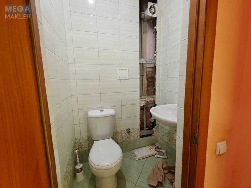 Продаж комерційної нерухомості, 58&nbsp;кв.м, под офис, <a class="location-link" href="/kiev/" title="Недвижимость Київ">Київ</a>, <a class="location-link" href="/kiev/shevchenkovskij/" title="Недвижимость Шевченківський район">Шевченківський р-н</a>, Академика Щусева ул., 36 (изображение 11)