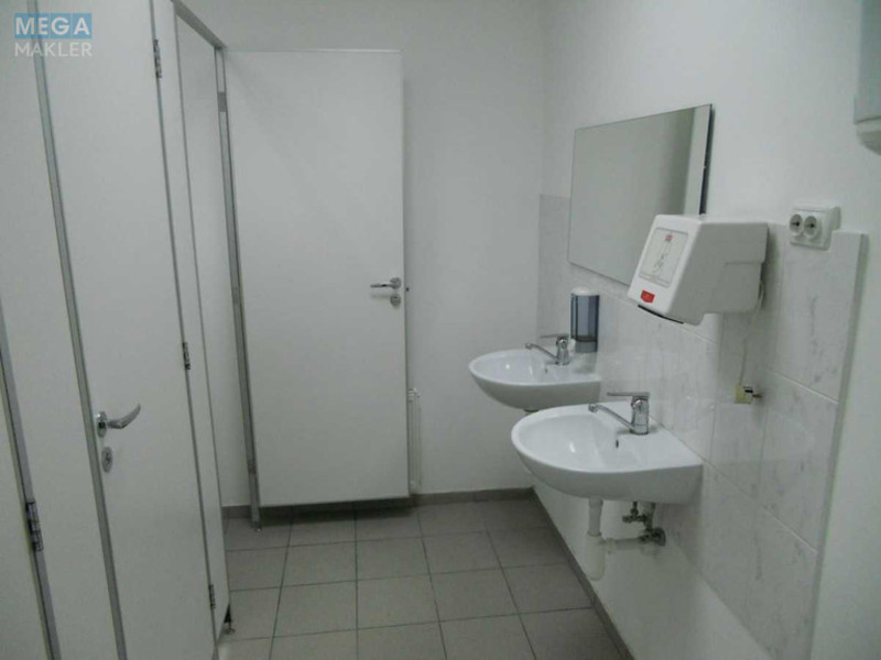 Оренда комерційної нерухомості, 430&nbsp;кв.м, под офис, <a class="location-link" href="/kiev/" title="Недвижимость Київ">Київ</a>, <a class="location-link" href="/kiev/obolonskij/" title="Недвижимость Оболонський район">Оболонський р-н</a>, Новоконстантиновская ул. (изображение 10)