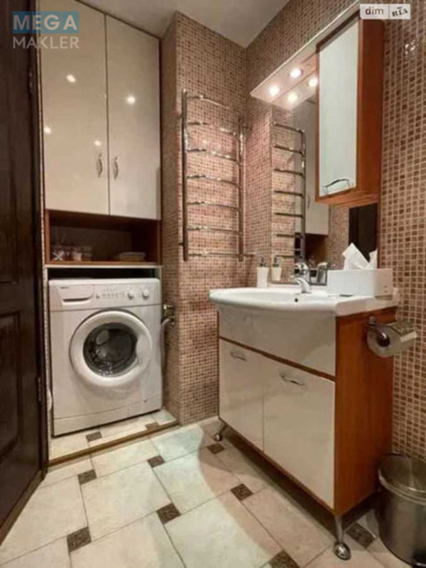 Оренда 2 кімнатної квартири, <a class="location-link" href="/kiev/" title="Недвижимость Київ">Київ</a>, <a class="location-link" href="/kiev/pecherskij/" title="Недвижимость Печерський район">Печерський р-н</a>, Лесі Українки бульв., 9 (изображение 11)