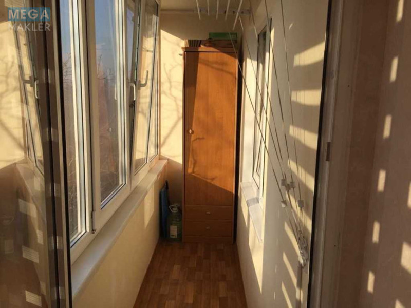 Продаж 1 кімнатної квартири (33/18/6), 4 пов. 9 пов. будинку, <a class="location-link" href="/kiev/" title="Недвижимость Київ">Київ</a>, <a class="location-link" href="/kiev/podolskij/" title="Недвижимость Подільський район">Подільський р-н</a>, Гречко Маршала ул., 24А (изображение 16)