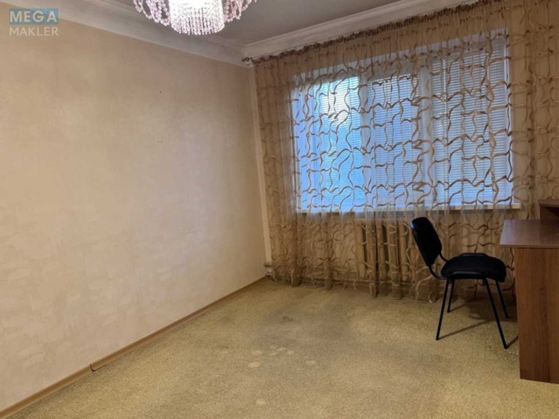 Продаж 2 кімнатної квартири (46/29/7), 5 пов. 5 пов. будинку, <a class="location-link" href="/kiev/" title="Недвижимость Київ">Київ</a>, <a class="location-link" href="/kiev/solomenskij/" title="Недвижимость Солом'янський район">Солом'янський р-н</a>, Михайла Донця вул., 27А (изображение 2)