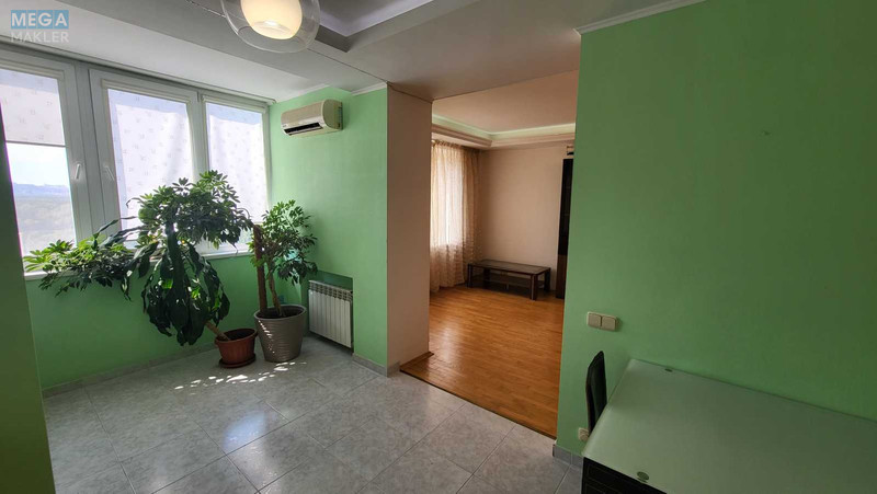 Оренда 4 кімнатні квартири, <a class="location-link" href="/kiev/" title="Недвижимость Київ">Київ</a>, <a class="location-link" href="/kiev/dneprovskij/" title="Недвижимость Дніпровський район">Дніпровський р-н</a>, Микільсько-Слобідська вул., 6В (изображение 4)