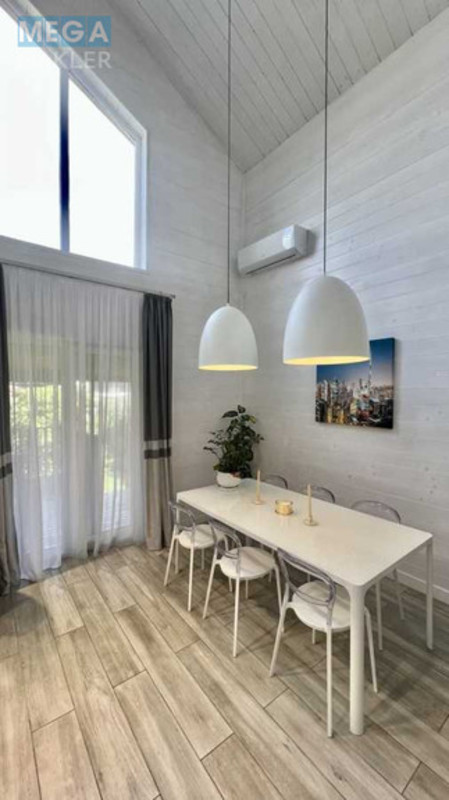 Продаж дома, 2&nbsp;поверху, 150&nbsp;кв.м, 4&nbsp;кімнати, ділянка 8&nbsp;соток, <a class="location-link" href="/kiev/" title="Недвижимость Київ">Київ</a>, <a class="location-link" href="/kiev/goloseevskij/" title="Недвижимость Голосіївський район">Голосіївський р-н</a>, Степана Рудницкого ул. (изображение 4)