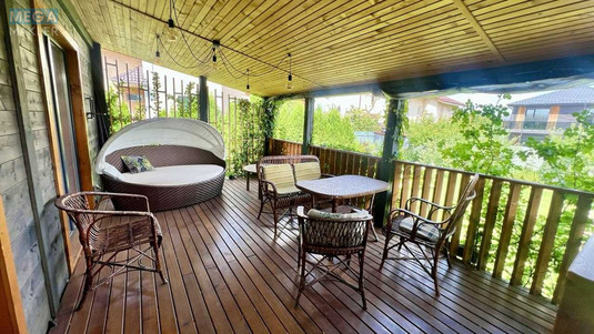 Продаж дома, 2&nbsp;поверху, 150&nbsp;кв.м, 4&nbsp;кімнати, ділянка 8&nbsp;соток, <a class="location-link" href="/kiev/" title="Недвижимость Київ">Київ</a>, <a class="location-link" href="/kiev/goloseevskij/" title="Недвижимость Голосіївський район">Голосіївський р-н</a>, Степана Рудницкого ул. (изображение 10)