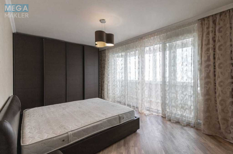Оренда 4 кімнатні квартири, <a class="location-link" href="/kiev/" title="Недвижимость Київ">Київ</a>, <a class="location-link" href="/kiev/darnickij/" title="Недвижимость Дарницький район">Дарницький р-н</a>, Єлизавети Чавдар вул., 3 (изображение 9)