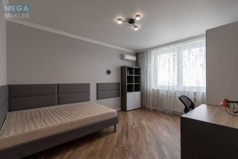 Оренда 4 кімнатні квартири, <a class="location-link" href="/kiev/" title="Недвижимость Київ">Київ</a>, <a class="location-link" href="/kiev/darnickij/" title="Недвижимость Дарницький район">Дарницький р-н</a>, Єлизавети Чавдар вул., 3 (изображение 14)