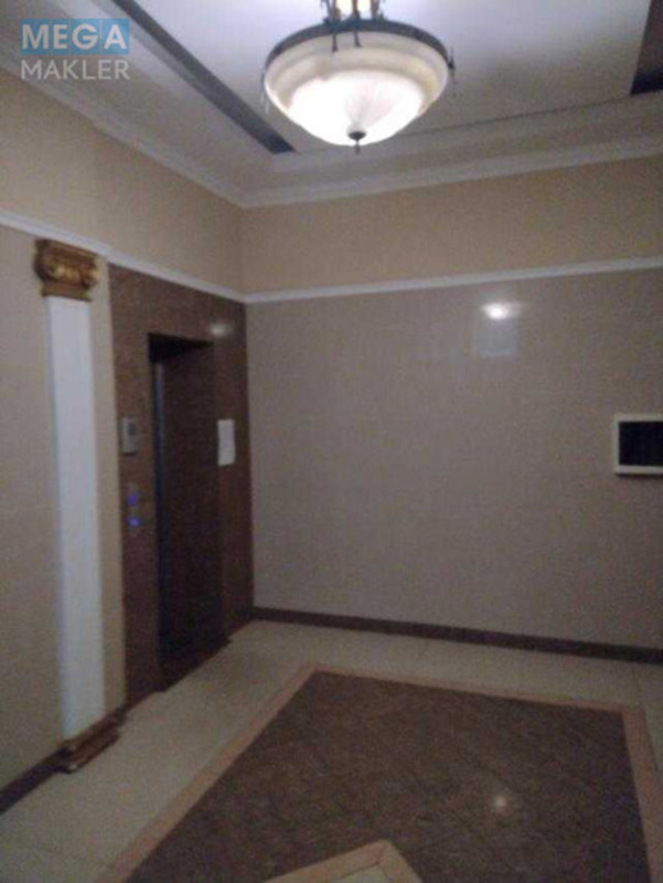 Оренда комерційної нерухомості, 100&nbsp;кв.м, под офис, <a class="location-link" href="/kiev/" title="Недвижимость Київ">Київ</a>, <a class="location-link" href="/kiev/pecherskij/" title="Недвижимость Печерський район">Печерський р-н</a>, Крещатик ул., 25 (изображение 2)