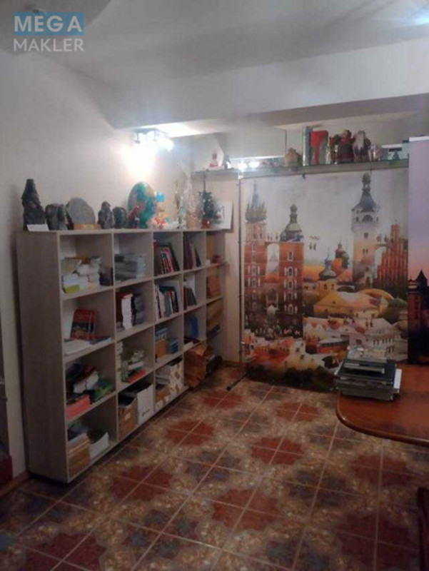 Оренда комерційної нерухомості, 100&nbsp;кв.м, под офис, <a class="location-link" href="/kiev/" title="Недвижимость Київ">Київ</a>, <a class="location-link" href="/kiev/pecherskij/" title="Недвижимость Печерський район">Печерський р-н</a>, Крещатик ул., 25 (изображение 15)