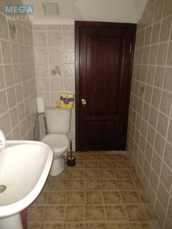 Оренда комерційної нерухомості, 100&nbsp;кв.м, под офис, <a class="location-link" href="/kiev/" title="Недвижимость Київ">Київ</a>, <a class="location-link" href="/kiev/pecherskij/" title="Недвижимость Печерський район">Печерський р-н</a>, Крещатик ул., 25 (изображение 17)
