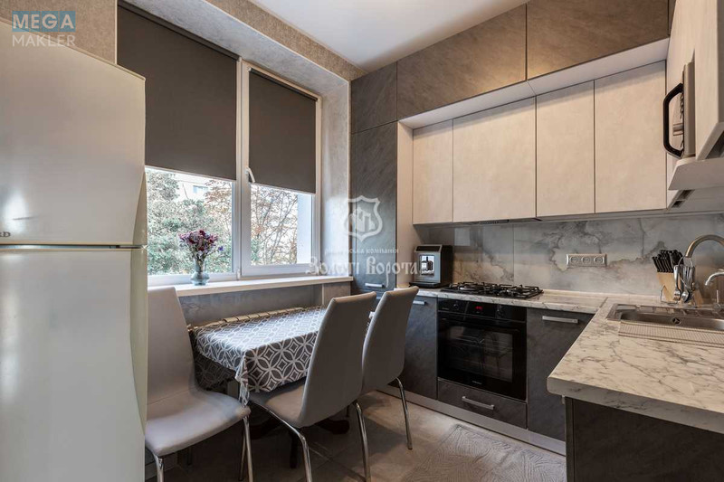 Продаж 2 кімнатної квартири (57,3/33,1/8,6), 4 пов. 4 пов. будинку, <a class="location-link" href="/kiev/" title="Недвижимость Київ">Київ</a>, <a class="location-link" href="/kiev/goloseevskij/" title="Недвижимость Голосіївський район">Голосіївський р-н</a>, Науки просп., 63 (изображение 8)