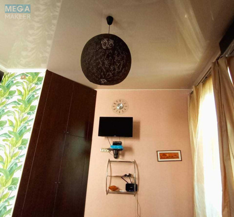 Продаж 1 кімнатної квартири (32/?/6), 3 пов. 3 пов. будинку, <a class="location-link" href="/kiev/" title="Недвижимость Київ">Київ</a>, <a class="location-link" href="/kiev/podolskij/" title="Недвижимость Подільський район">Подільський р-н</a>, Введенская ул., 6A (изображение 7)