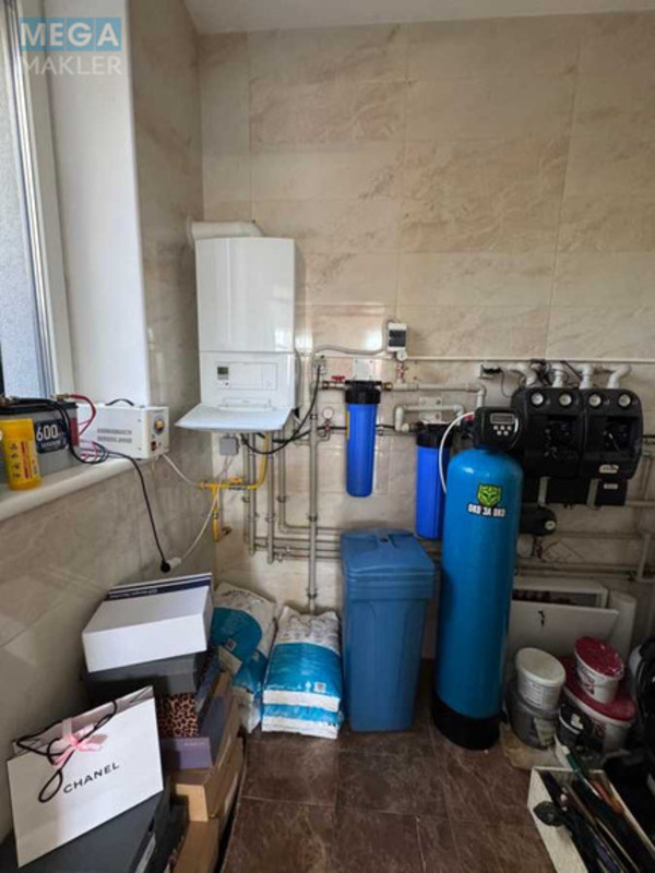 Продаж дома, 2&nbsp;поверху, 248&nbsp;кв.м, 5&nbsp;кімнат, ділянка 10&nbsp;соток, <a class="location-link" href="/gnedin/" title="Недвижимость Гнідін">Гнідин</a>, Городня (изображение 20)