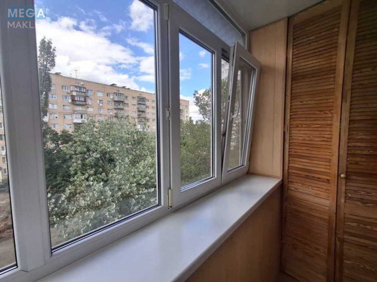 Продаж 2 кімнатної квартири (46/29/7), 5 пов. 5 пов. будинку, <a class="location-link" href="/kiev/" title="Недвижимость Київ">Київ</a>, <a class="location-link" href="/kiev/desnyanskij/" title="Недвижимость Деснянський район">Деснянський р-н</a>, Мілютенка вул., 26А (изображение 9)