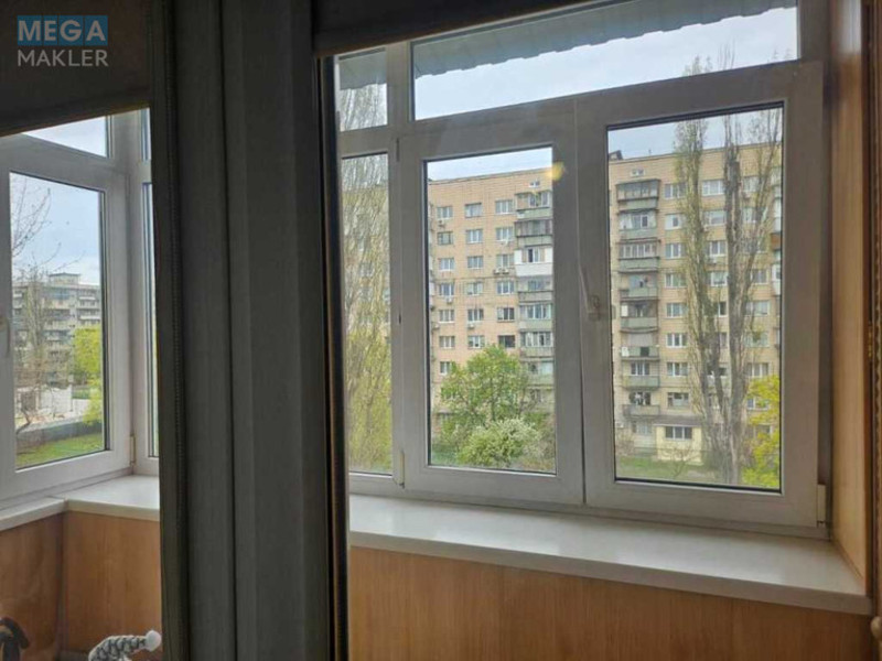Продаж 2 кімнатної квартири (46/29/7), 5 пов. 5 пов. будинку, <a class="location-link" href="/kiev/" title="Недвижимость Київ">Київ</a>, <a class="location-link" href="/kiev/desnyanskij/" title="Недвижимость Деснянський район">Деснянський р-н</a>, Мілютенка вул., 26А (изображение 15)