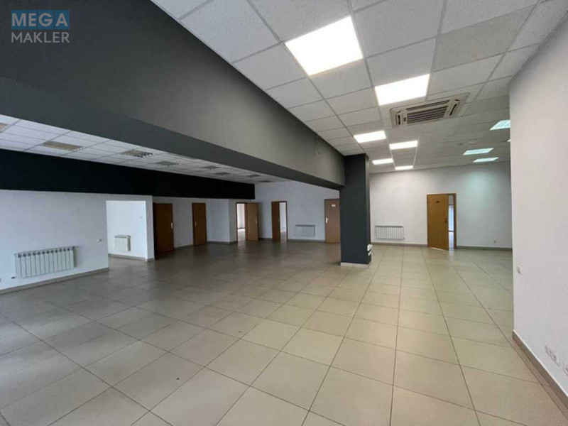 Оренда комерційної нерухомості, 375&nbsp;кв.м, под офис, <a class="location-link" href="/kiev/" title="Недвижимость Київ">Київ</a>, <a class="location-link" href="/kiev/dneprovskij/" title="Недвижимость Дніпровський район">Дніпровський р-н</a>, Евгения Сверстюка ул., 11 (изображение 2)