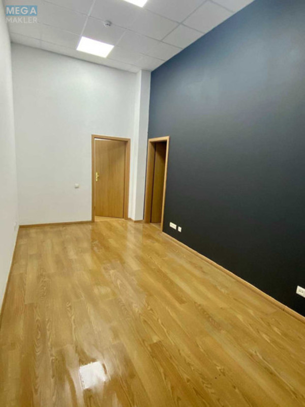 Оренда комерційної нерухомості, 58&nbsp;кв.м, под офис, <a class="location-link" href="/kiev/" title="Недвижимость Київ">Київ</a>, <a class="location-link" href="/kiev/dneprovskij/" title="Недвижимость Дніпровський район">Дніпровський р-н</a>, Евгения Сверстюка ул., 11 (изображение 8)