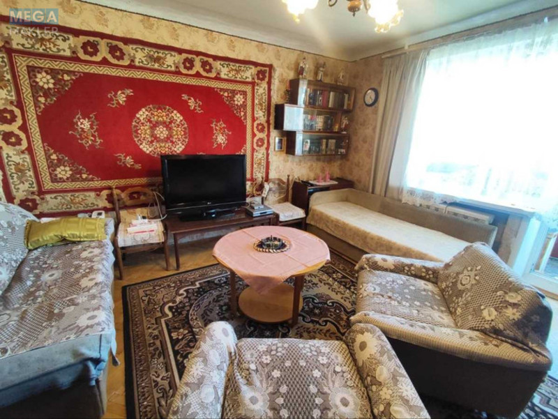 Продаж 3 кімнатної квартири (70/40/8), 8 пов. 9 пов. будинку, <a class="location-link" href="/kiev/" title="Недвижимость Київ">Київ</a>, <a class="location-link" href="/kiev/goloseevskij/" title="Недвижимость Голосіївський район">Голосіївський р-н</a>, Феодосійська вул., 4 (изображение 2)