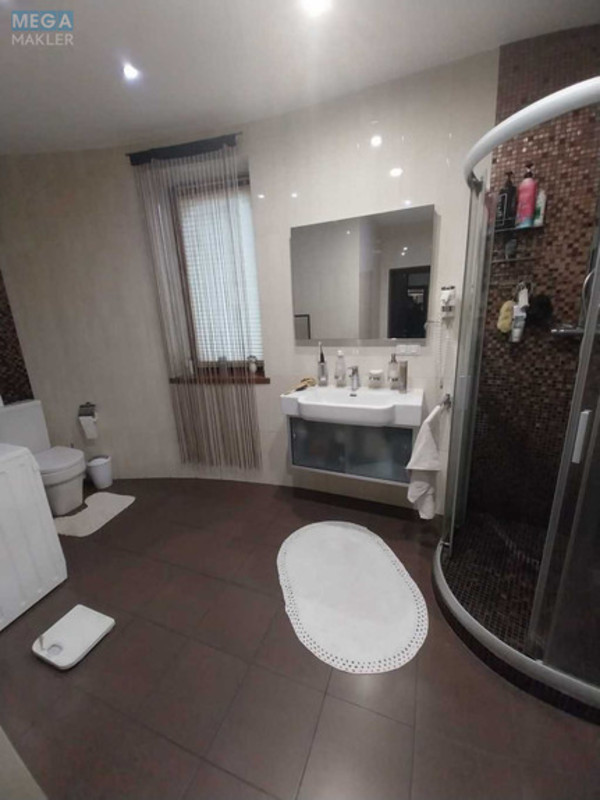 Продаж дома, 2&nbsp;поверху, 265&nbsp;кв.м, 5&nbsp;кімнат, ділянка 10&nbsp;соток, <a class="location-link" href="/kiev/" title="Недвижимость Київ">Київ</a>, <a class="location-link" href="/kiev/goloseevskij/" title="Недвижимость Голосіївський район">Голосіївський р-н</a>, Вітавська вул. (изображение 18)