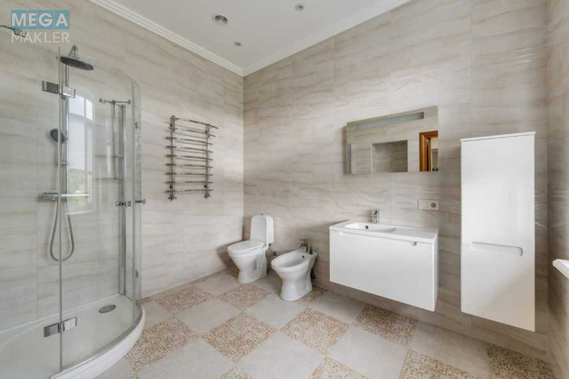 Продаж дома, 2&nbsp;поверху, 250&nbsp;кв.м, 5&nbsp;кімнат, ділянка 10&nbsp;соток, <a class="location-link" href="/vyshgorod/" title="Недвижимость Вишгород">Вишгород</a>, Полунична (изображение 10)