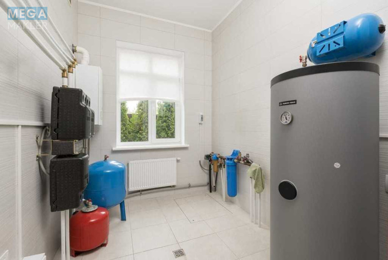 Продаж дома, 2&nbsp;поверху, 250&nbsp;кв.м, 5&nbsp;кімнат, ділянка 10&nbsp;соток, <a class="location-link" href="/vyshgorod/" title="Недвижимость Вишгород">Вишгород</a>, Полунична (изображение 14)