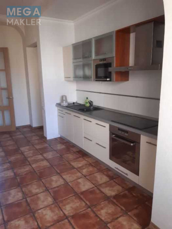 Продаж 4 кімнатної квартири (173/125/25), 5 пов. 5 пов. будинку, <a class="location-link" href="/kiev/" title="Недвижимость Київ">Київ</a>, <a class="location-link" href="/kiev/pecherskij/" title="Недвижимость Печерський район">Печерський р-н</a>, Інститутська вул., 22/7 (изображение 14)