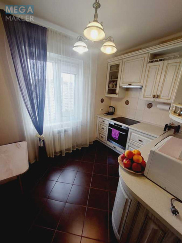 Продаж 2 кімнатної квартири (53/30/8), 14 пов. 15 пов. будинку, <a class="location-link" href="/kiev/" title="Недвижимость Київ">Київ</a>, <a class="location-link" href="/kiev/darnickij/" title="Недвижимость Дарницький район">Дарницький р-н</a>, Ревуцкого ул., 18 (изображение 2)