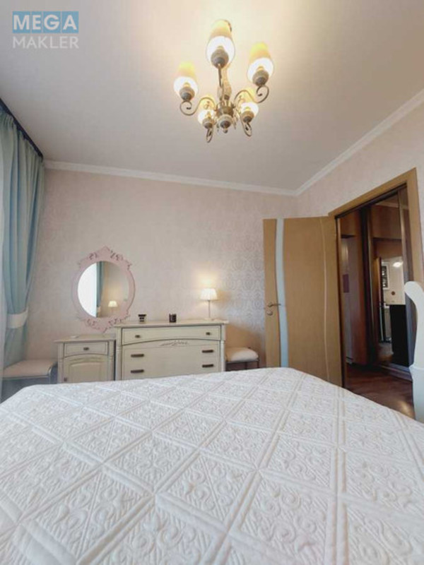 Продаж 2 кімнатної квартири (53/30/8), 14 пов. 15 пов. будинку, <a class="location-link" href="/kiev/" title="Недвижимость Київ">Київ</a>, <a class="location-link" href="/kiev/darnickij/" title="Недвижимость Дарницький район">Дарницький р-н</a>, Ревуцкого ул., 18 (изображение 7)