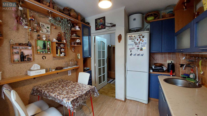 Продаж 3 кімнатної квартири (70/40/8,3), 7 пов. 10 пов. будинку, <a class="location-link" href="/kiev/" title="Недвижимость Київ">Київ</a>, <a class="location-link" href="/kiev/darnickij/" title="Недвижимость Дарницький район">Дарницький р-н</a>, Тростянецкая ул., 6ж (изображение 3)